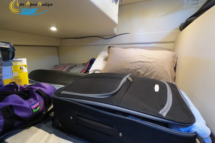 Bayliner 300sb lit ch 2