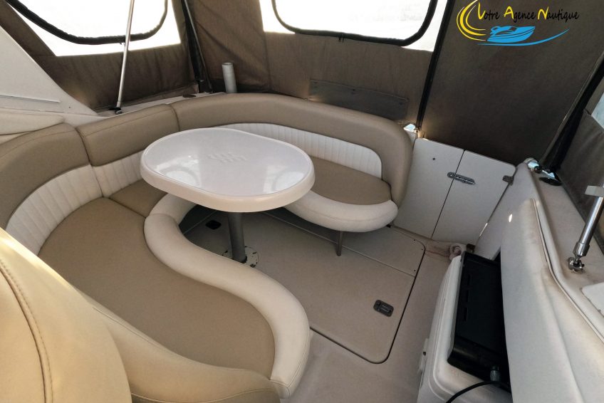 Four Winns Vista 268 pont arrière 3